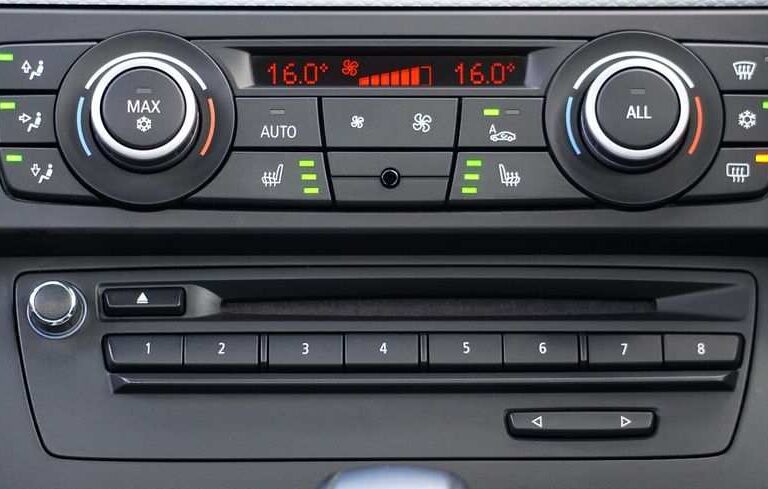 Serwisowanie systemów chłodzenia w samochodach