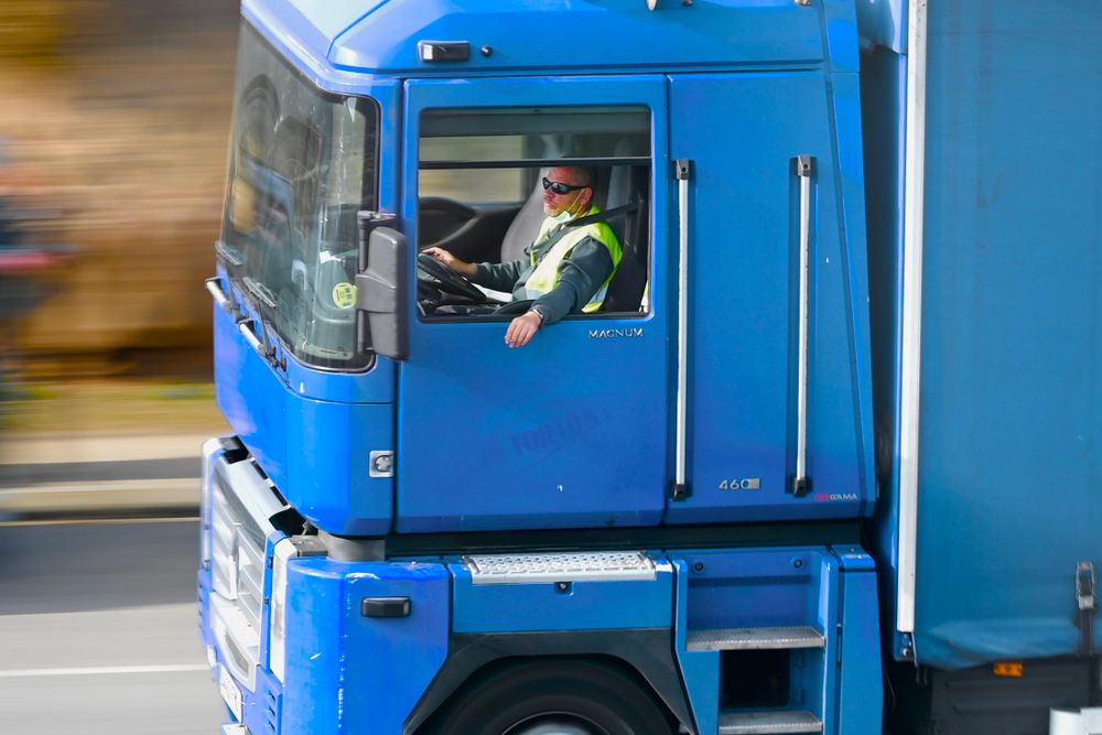 Procesy dostaw a znaczenie komunikacji między uczestnikami łańcucha logistycznego